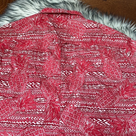 Men TRUNKS SURF AND SWIM CO. Button down Pineapple Shirt - Picture 5 of 5